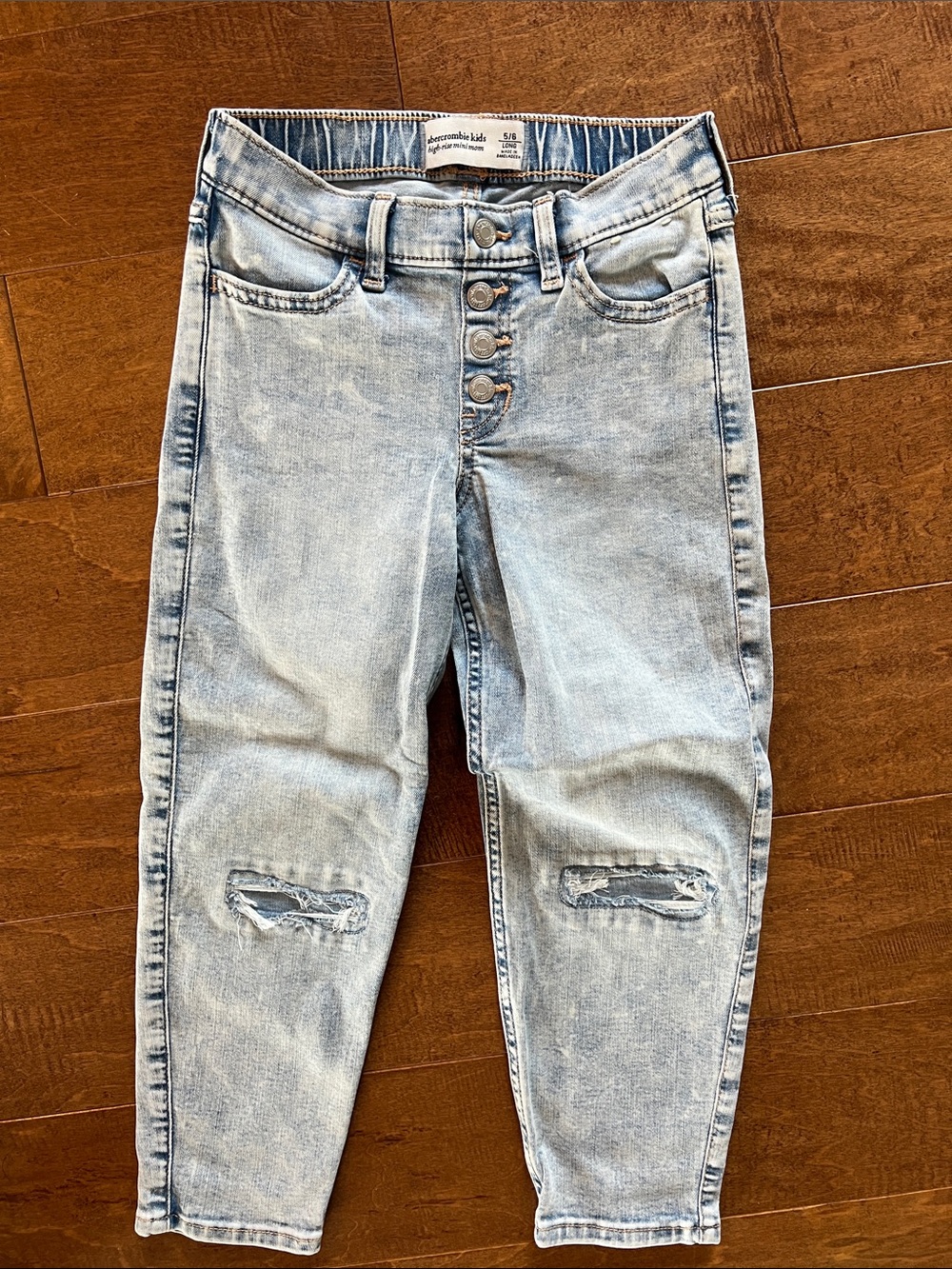 Abercrombie & Fitch Light Wash Button-Fly kids Jeans